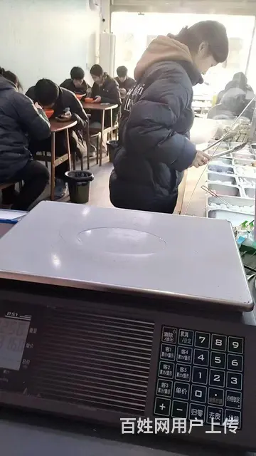 【都市时讯 优选推介】怀远育人中学对面麻辣烫小吃店转让 - 图片 2