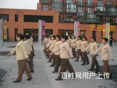 海珠区专业保洁公司，广州塔日常保洁外包，提供清洁工 - 图片 1
