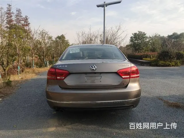 大众 帕萨特 2011款 1.8TSI 手自一体 尊荣版 - 图片 3
