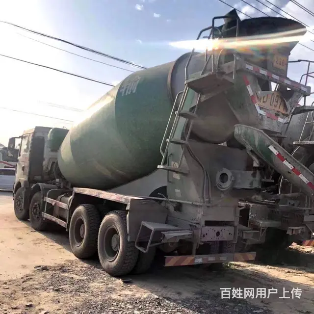 17年轻量化二手豪沃搅拌车 大14方 前四后八 - 图片 3