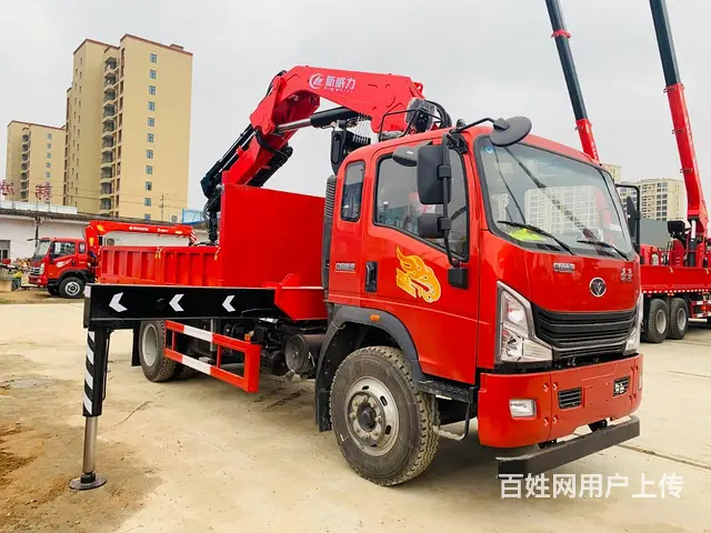 国六新款重汽8吨折臂带自卸带抓手随车吊多少钱 - 图片 7