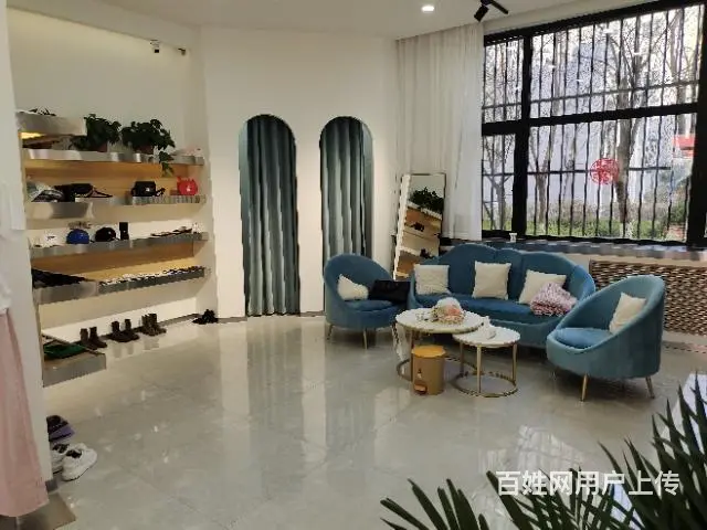 pzj转让塞维兰帝斯东门楠茜轻奢衣橱女装店 - 图片 3