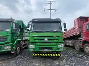 转让豪沃19年5.6米U型自卸车380马力后八轮