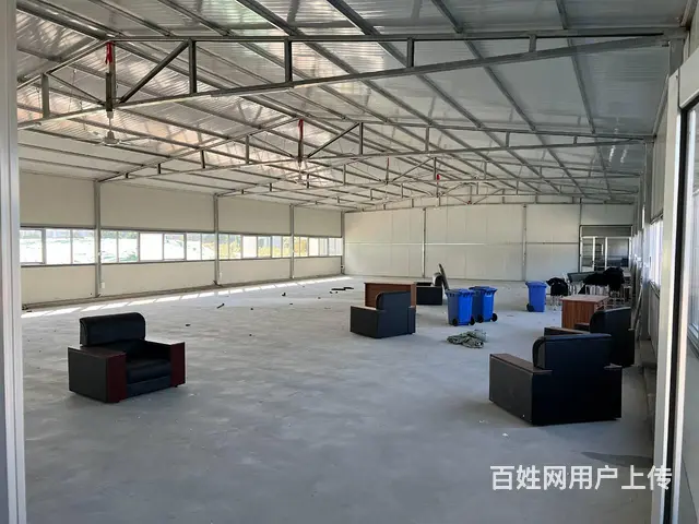 方便出入，好停车，标准厂房，即租即用的图片