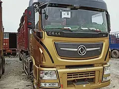 天龙旗舰 半挂车 13米仓栏挂560马力 国5急售