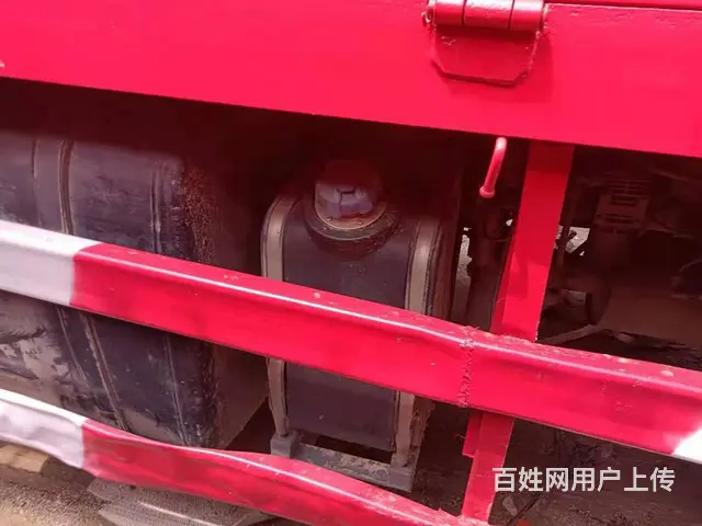 国五前四后四高栏车245马力9米6货厢江淮 - 图片 7