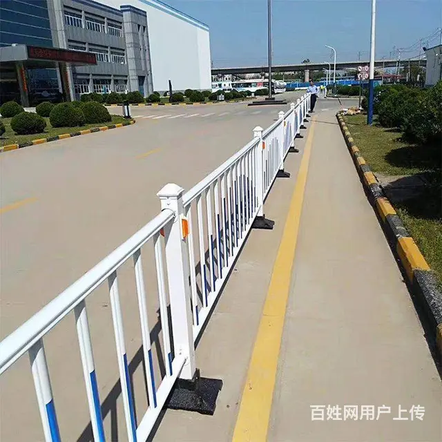 定做热镀锌防护栏杆  市政道路护栏 - 图片 4