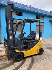 小松2吨电动叉车，进口电动仓储专用二手叉车