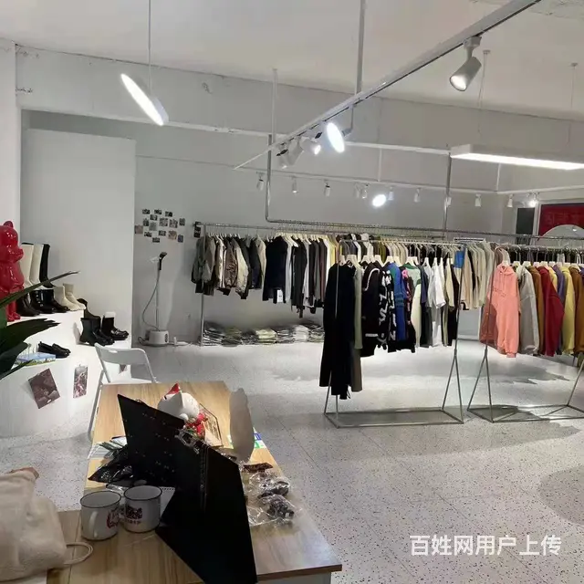 急转服装店低价空转(可整转） - 图片 1
