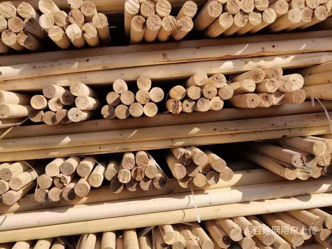 郑州鑫源杉木杆批发电话河南杉木杆找鑫源开专票普票