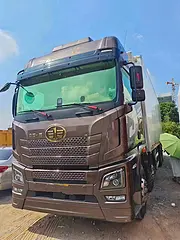 急售解放智尊版JH6，前四后八冷藏车