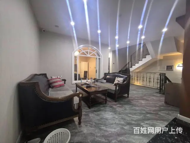 天鹅湾赫郡(别墅)  前后花园 两个车位 两个大露台 - 图片 7
