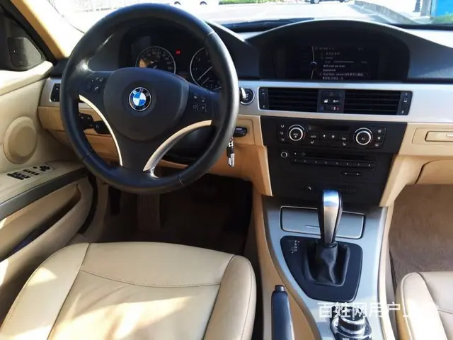 宝马3系 2012款 320i 2.0 手自一体 - 图片 3