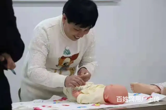 厦门好口碑家政 主做月嫂 育婴师 保姆 钟点保洁 - 图片 1