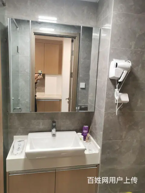临近火车站丹尼斯 楼下吃喝住行一应俱全 - 图片 3