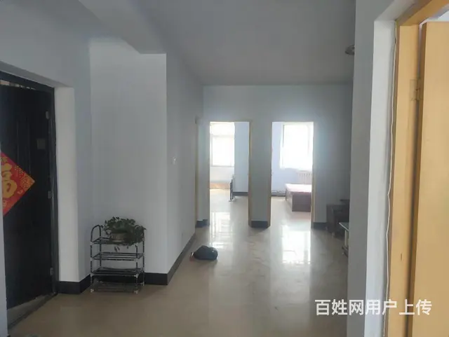 带车库 大产权 三证五年 三室两厅 可商议 - 图片 2