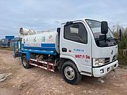 6方东风洒水车