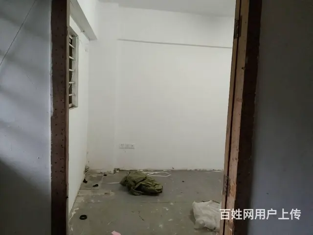 （51旺铺推荐）龙华区海秀中路110平临街铺面出租 - 图片 8