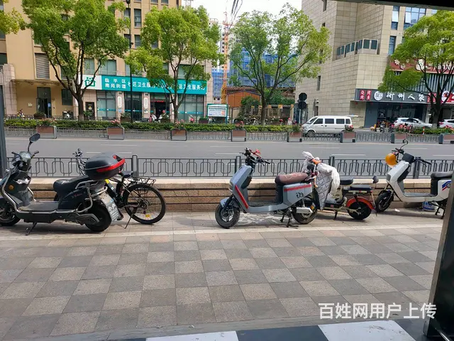 余杭临平工地小区旁临街商铺转让出租门宽5米除餐饮外都可经营 - 图片 3