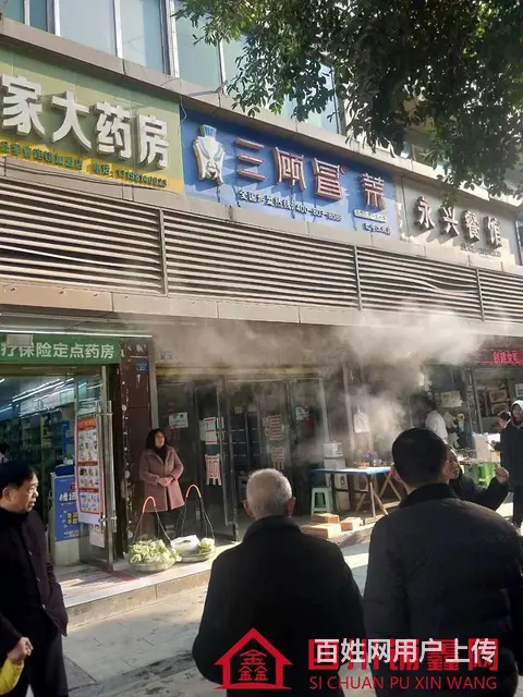 （四川铺鑫网）巴州区江北大道40平餐饮店转让 - 图片 1