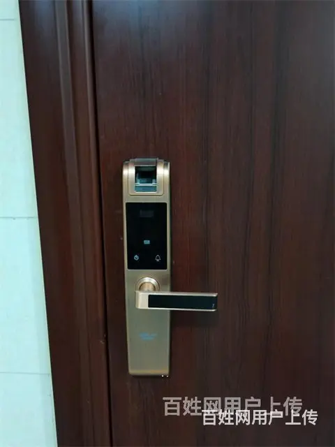 济南百合东路附近开锁公司电话/24小时昼夜上门开锁 - 图片 1