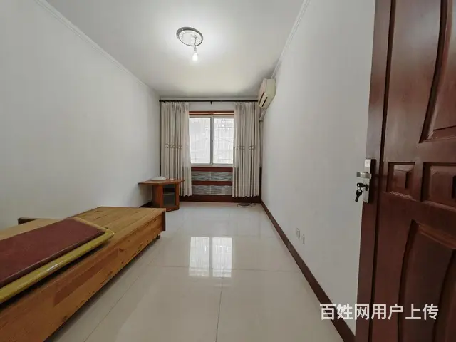 中兴大街 万隆广场  金梦园 一层 精装三室带地下室 老证 - 图片 12