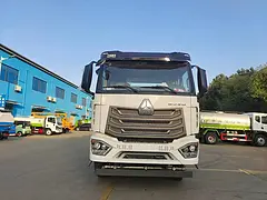 重汽豪沃15吨洒水车 大功率大马力洒水运水车　可分