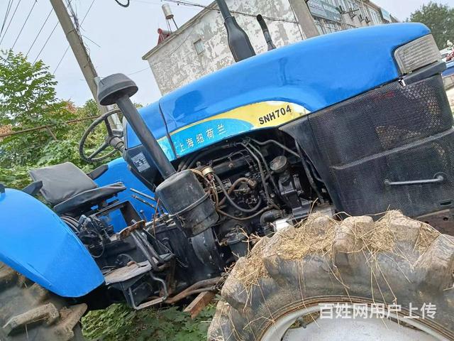 特价转让纽荷兰704拖拉机，车况好，价格不高的图片