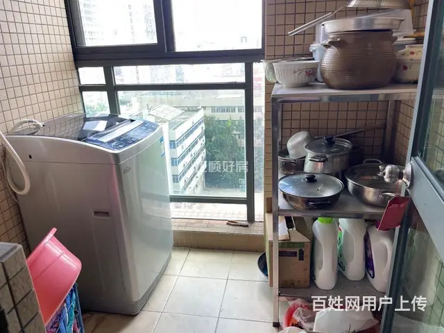 新香洲梅华西路旁御景国际精装修四房户型方正客厅出阳台 - 图片 2