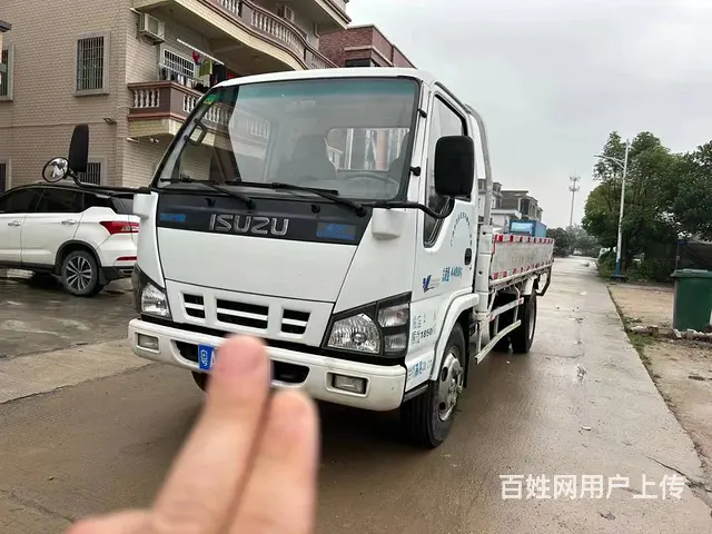 13年五十铃4米2厢式货车，手续齐全 - 图片 1