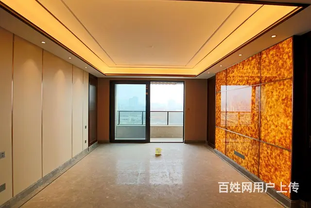 今日新挂牌特价房，等着卖房子钱用，正对花园景观，带一车位的 - 图片 1