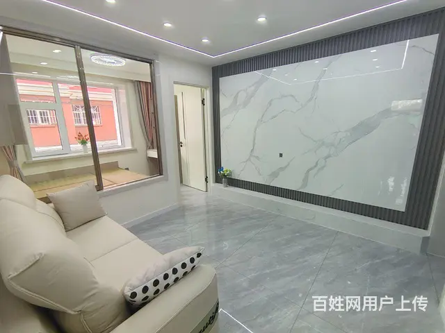 2楼 园丁书包 树梁 两室地热 精装婚房 - 图片 1