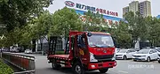 太原豪曼蓝牌拖车价格 C照驾驶拉135挖机拖板车活动价格