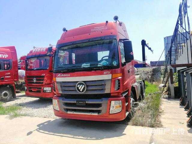 库存欧曼牵引车出售单驱国五8速336马力