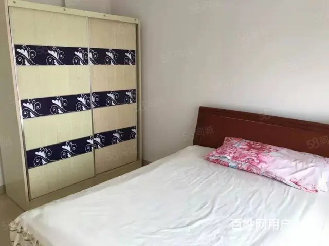 蓝湾国际城3房 家私家电齐全 1300一个月 - 图片 2