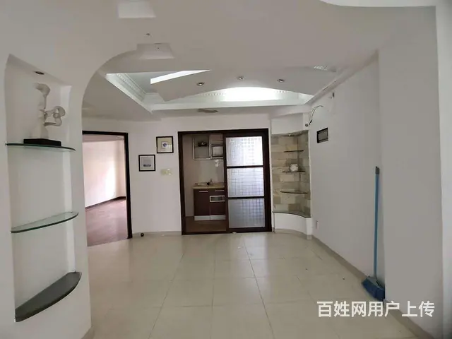 吉大 度假村旁 海湾东苑 新装电梯4房  南北通透 - 图片 3