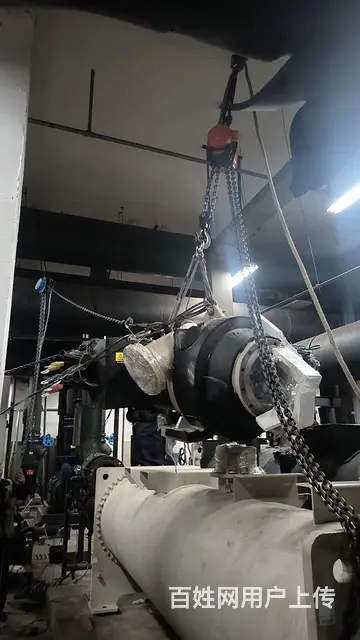 新沂市加工中心搬迁水冷机变压器搬运吊装公司 - 图片 1