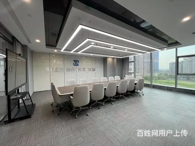汇金大厦1100平整层出租 豪华装修带家具 现房拎包入驻！ - 图片 1