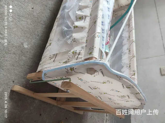 婴儿悠荡小床出卖 - 图片 1