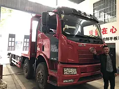 解放前四后四挖机平板车25吨挖机程力拖车多少钱