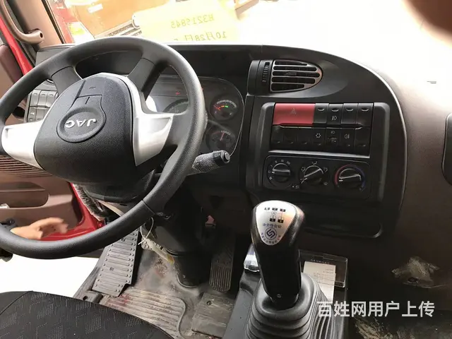江淮徐工8吨单桥随车吊带爬梯 现车大促销 - 图片 2