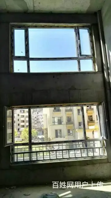 经典联排叠墅带车库带凉台赠送面积超低价出售可贷款 - 图片 6