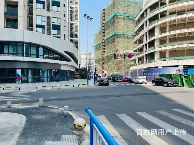 急售南大街运河天地小区大门口 年租金11万沿街商铺 好停车 - 图片 5