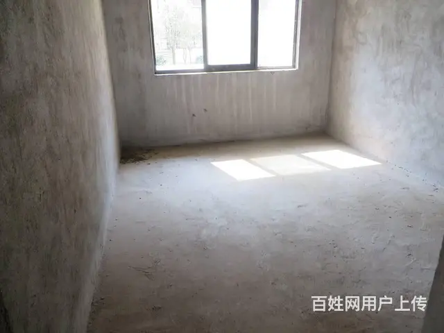 上高金色家园一楼毛坯四房送车库小区环境优美住人安静三证可按揭 - 图片 3