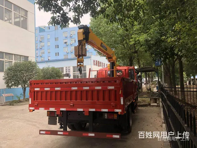 重汽豪曼4-5吨蓝牌随车吊 哪个厂家价格便宜 - 图片 3