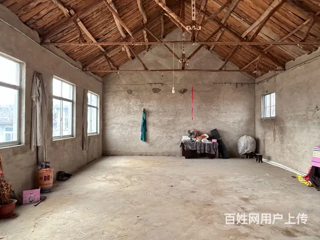 （新房源租金低）文登界石独门独院一楼2000平厂房招租 - 图片 7