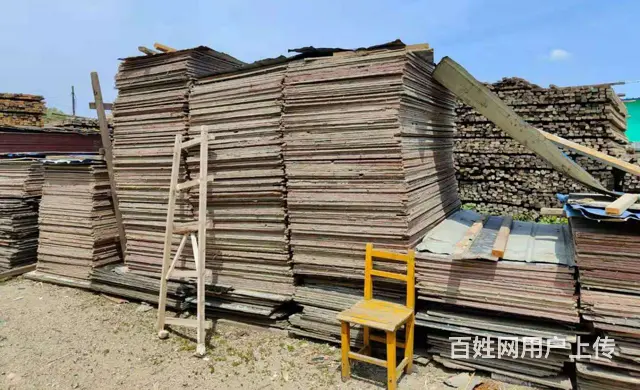 开发区木制品回收电话木托盘道木木方木板等木制品雷子物资回收 - 图片 1
