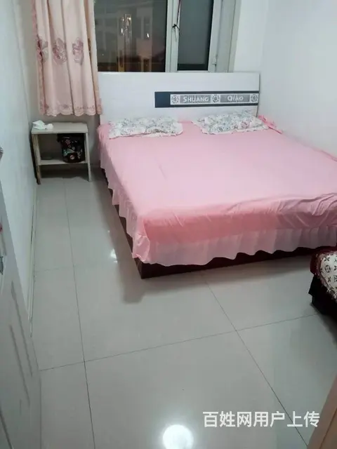 日租房小时房 普通住宅1厅 中等装修 - 图片 1