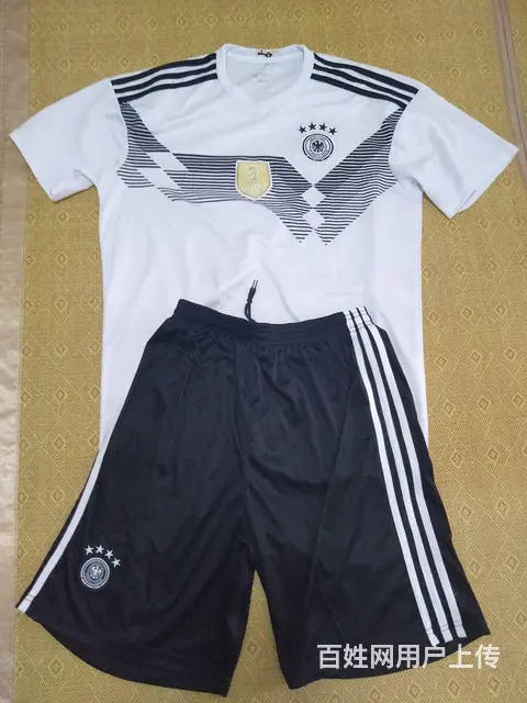 【搞定了！】德国国家队经典足球服 布料好、舒适，适合身高1. - 图片 1