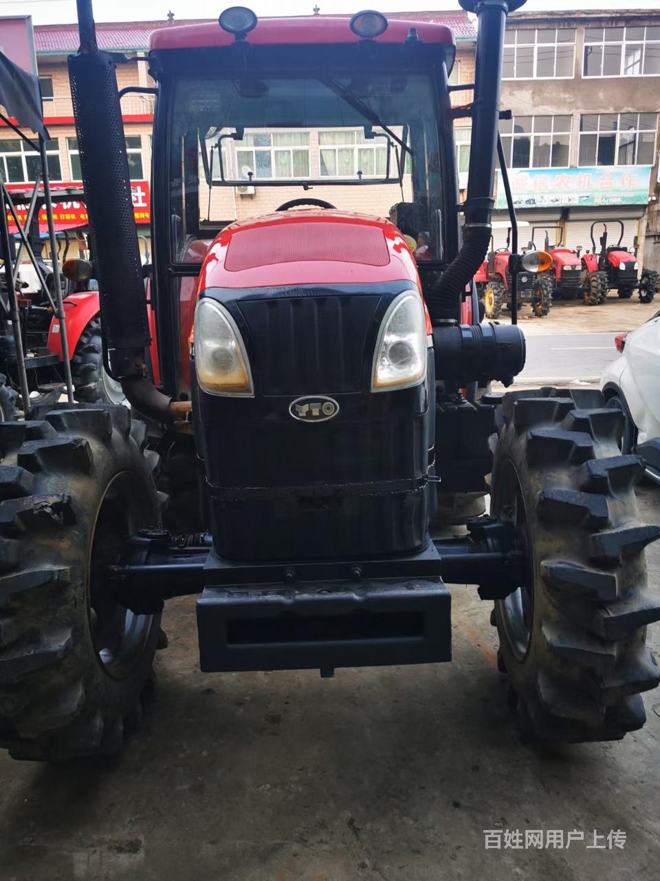 19年东方红1204拖拉机,带驾驶室